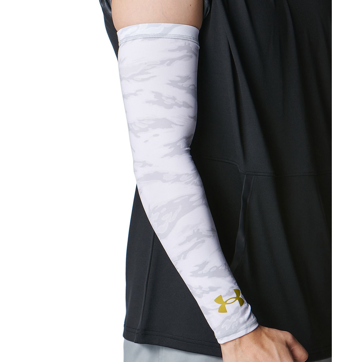 UA BB ARM SLEEVE