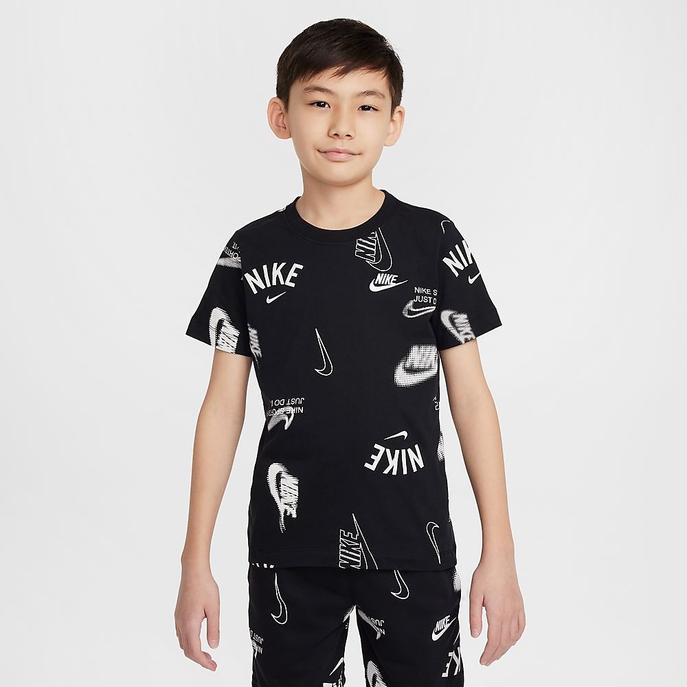 ナイキ YTH NSW クラブ エナジー AOP S/S Tシャツ