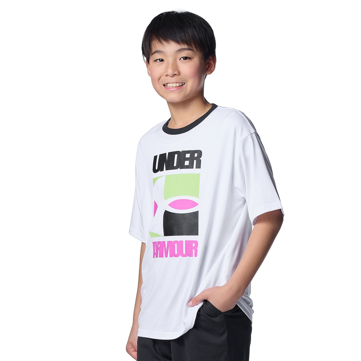 UA TECH GRAPHIC SHORT SLEEVE T-SHIRT ＆ SHORTS SET