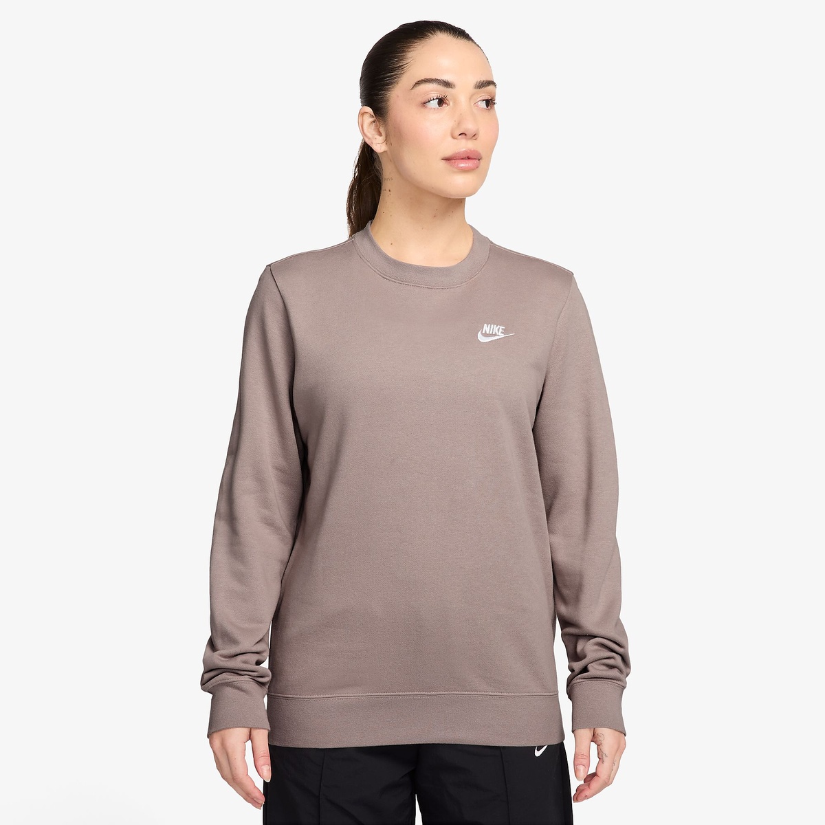 ナイキ ウィメンズ NSW クラブ STD フリース L/S クルー