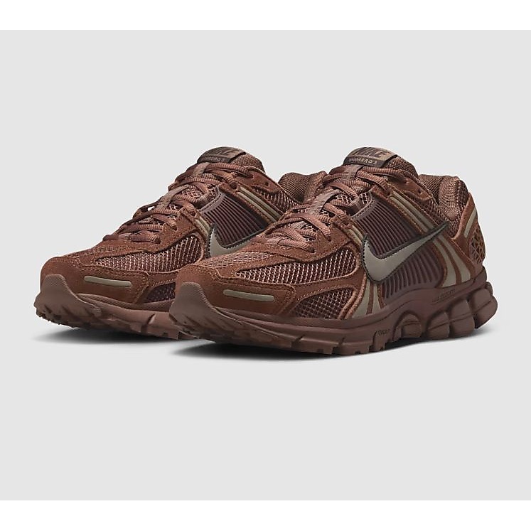 ナイキ ウィメンズ ズーム ボメロ 5 GLD