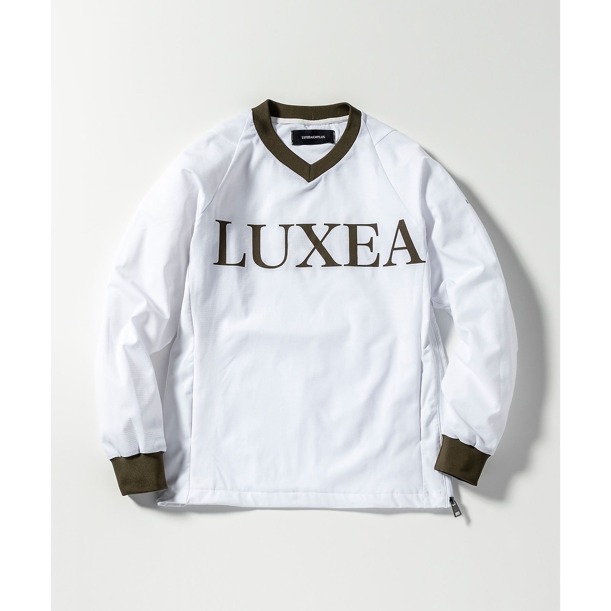 VENTILATED V-NECK LONG SLEEVES