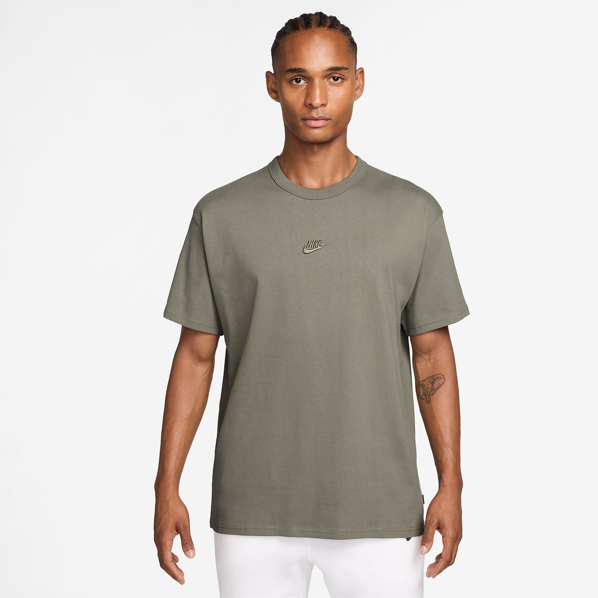 AS M NSW TEE LSE PREM ESS SUST