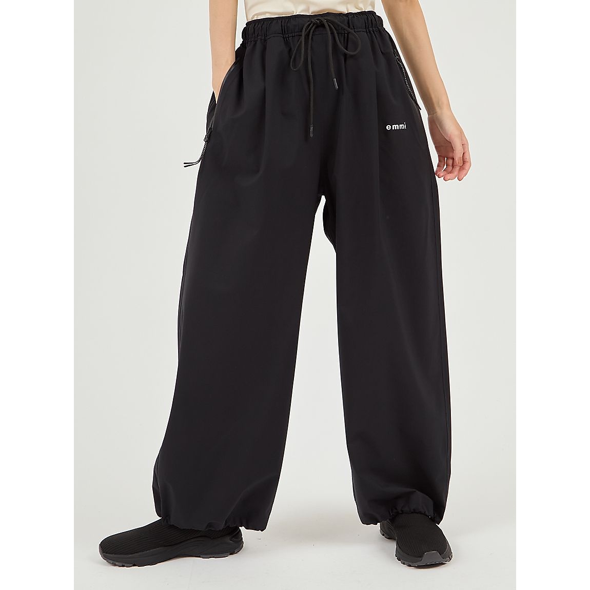 防水シリーズパンツ