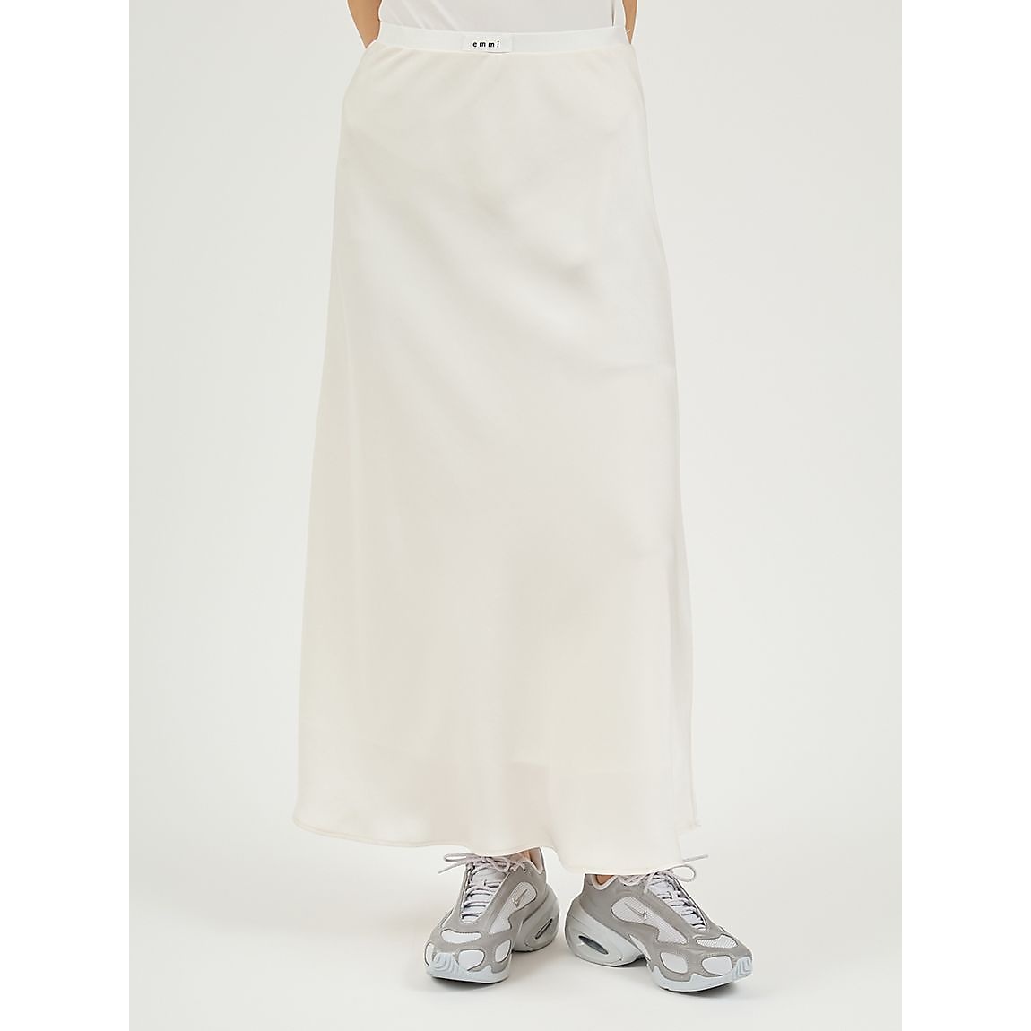 ゴムウエストナロースカート