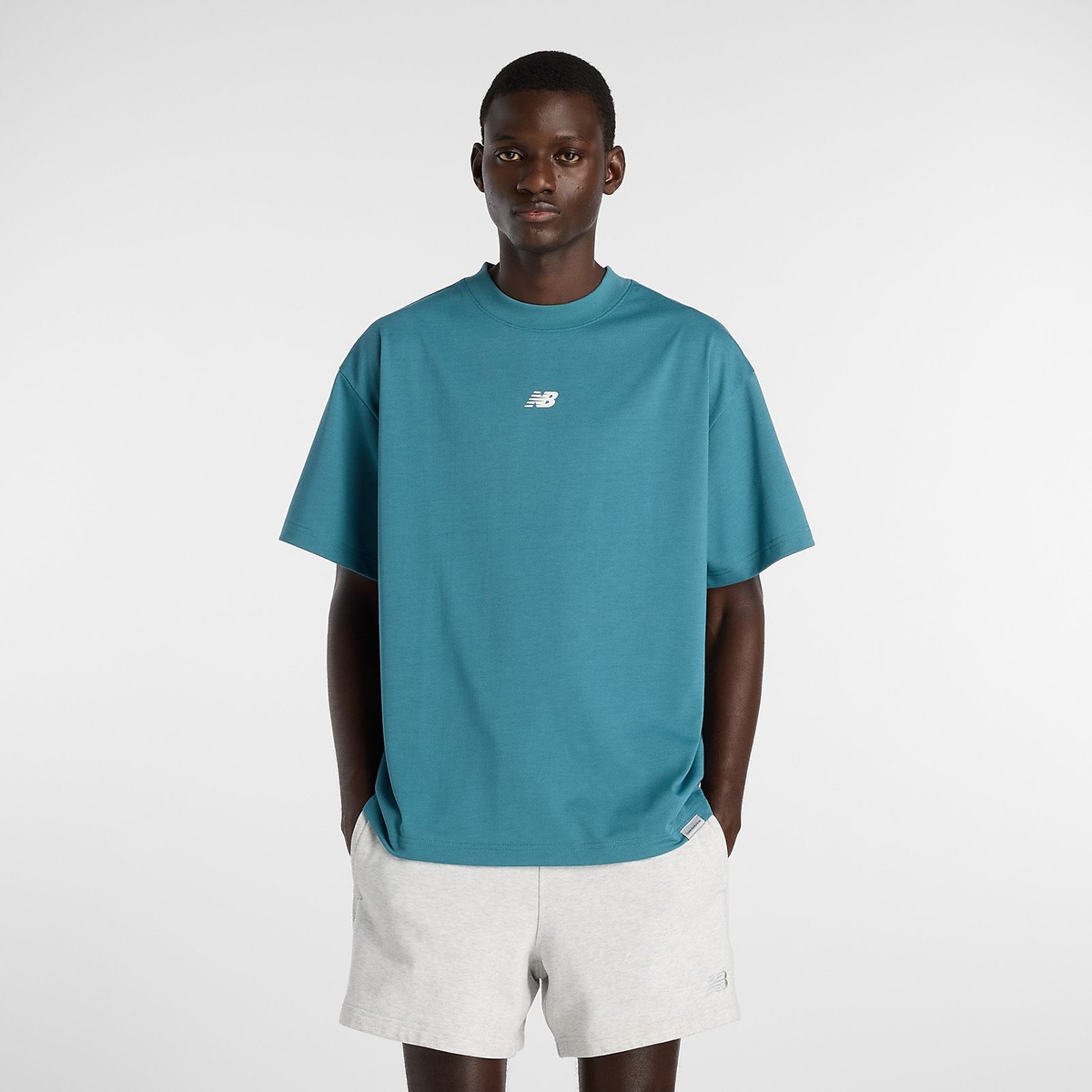 グラフィックTシャツ