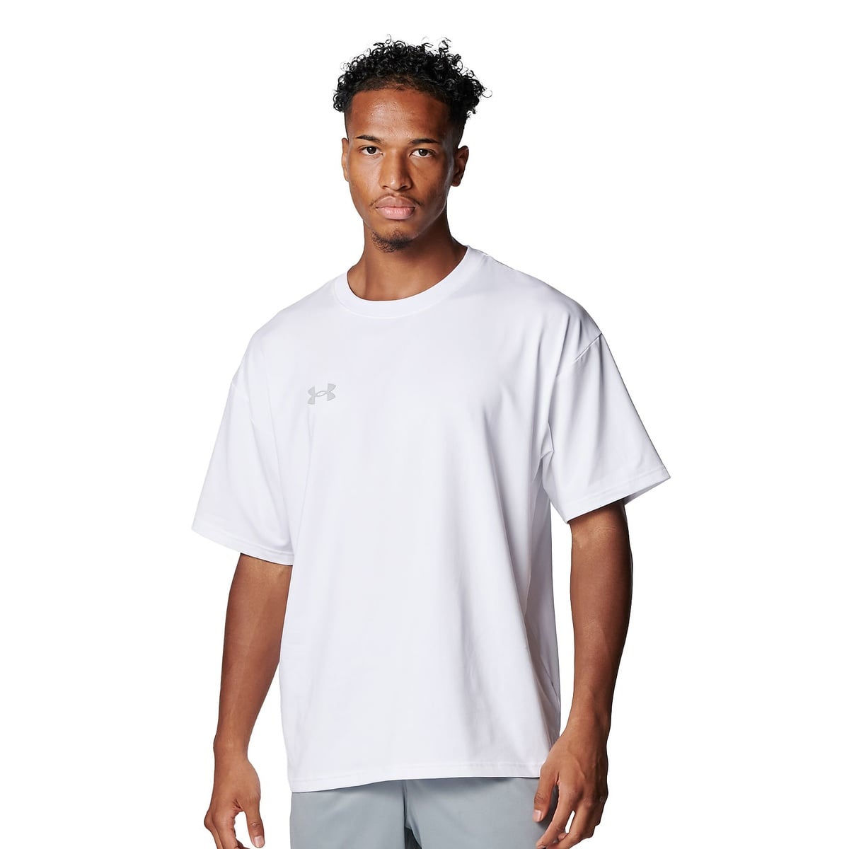 UA YARD OVERSIZE SHORT SLEEVE T-SHIRT