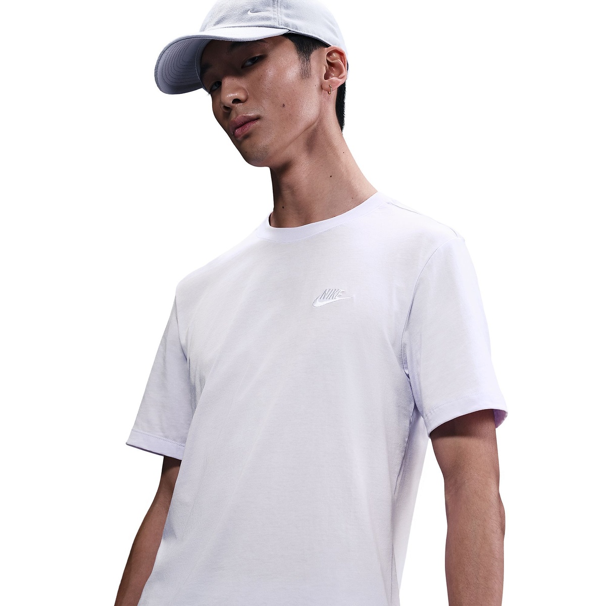 ナイキ NSW クラブ Tシャツ