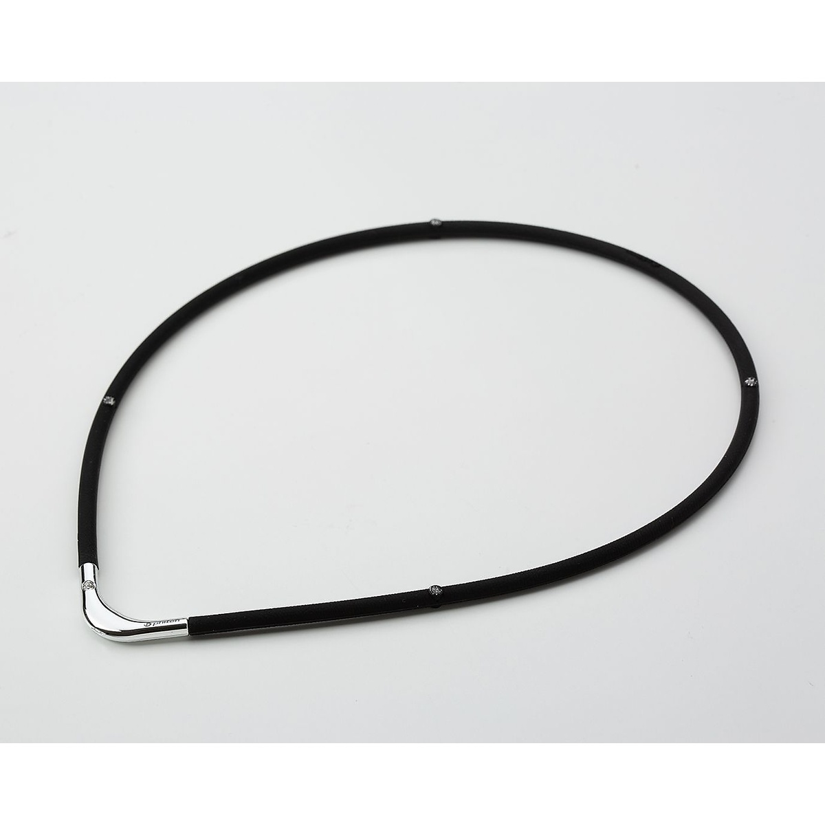 JIKI NECK S2 BK/SL 55