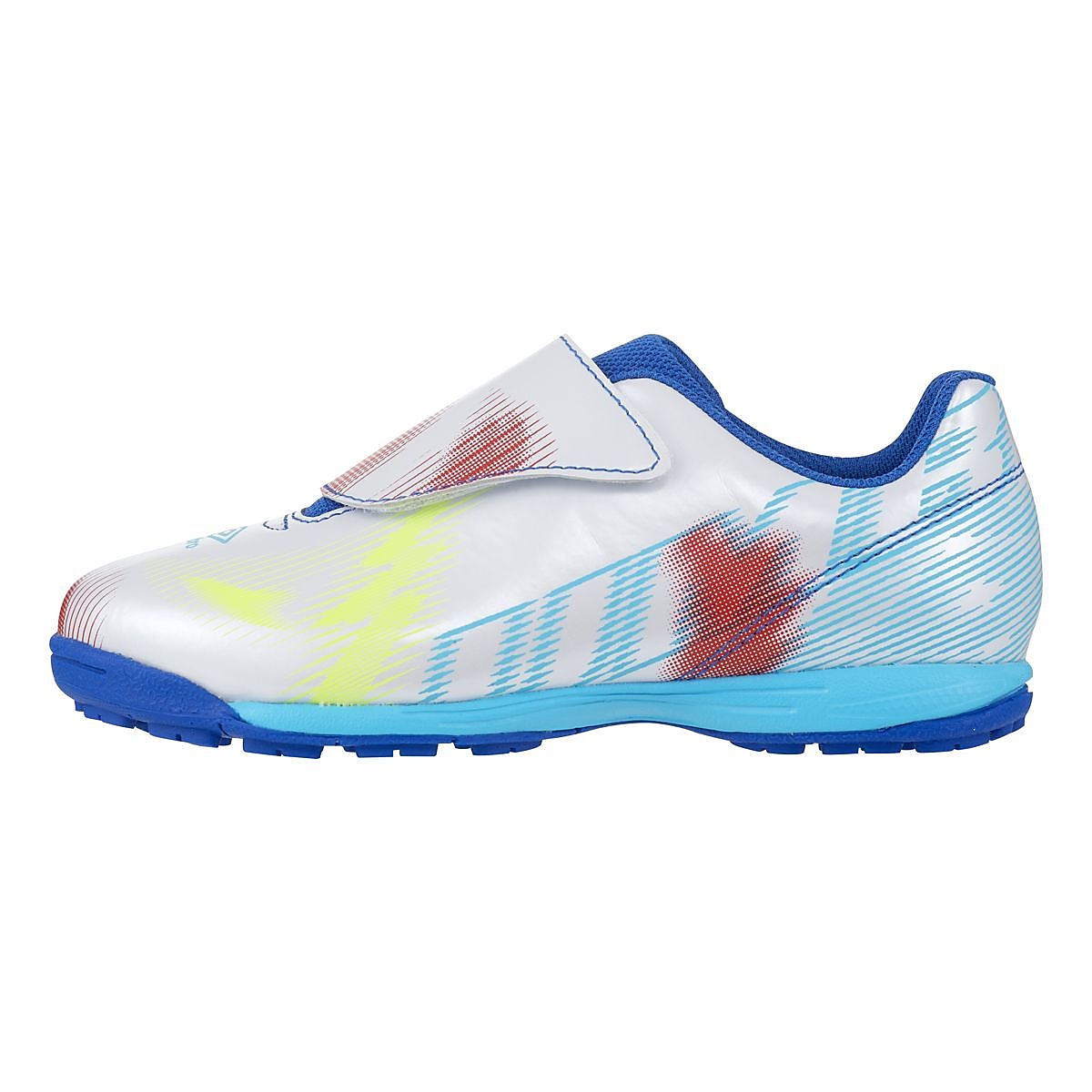 UMBRO はじめてサッカーシューズ