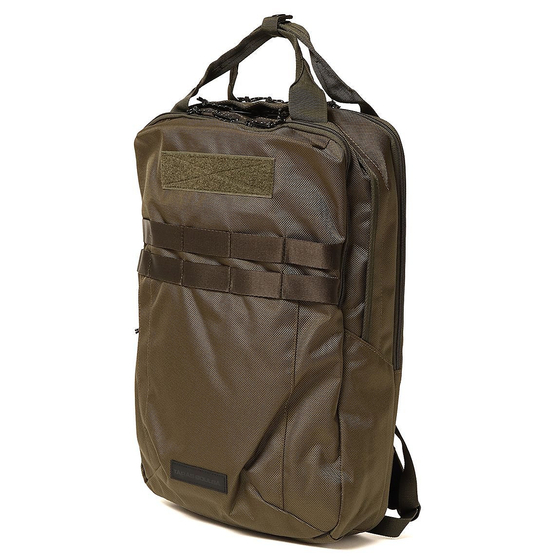 バックパック １７L