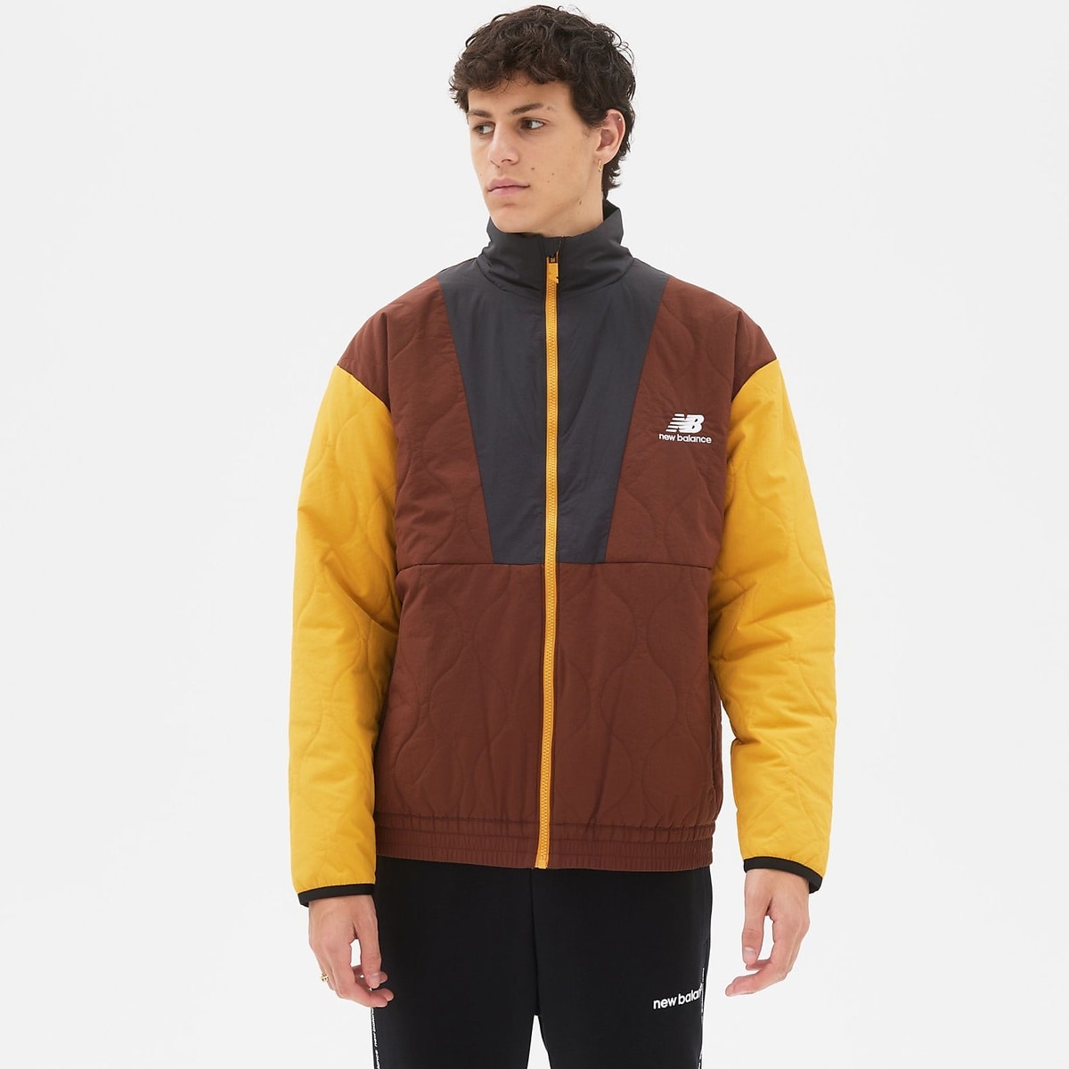 NB ATHLETICS フルジップ  キルティング アウターウエア