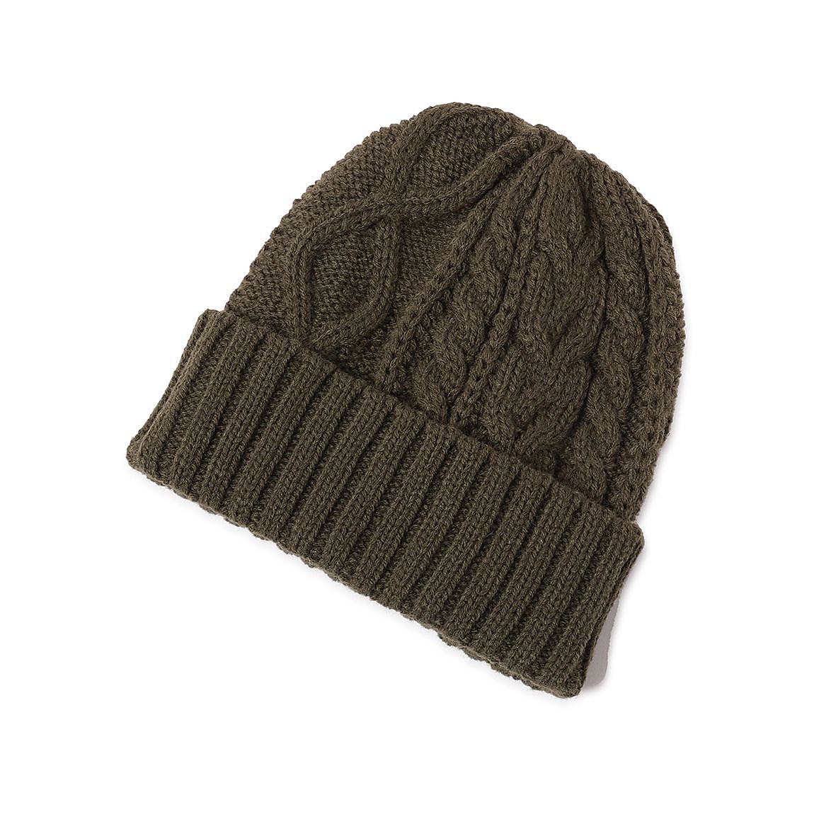 アラン編みニット