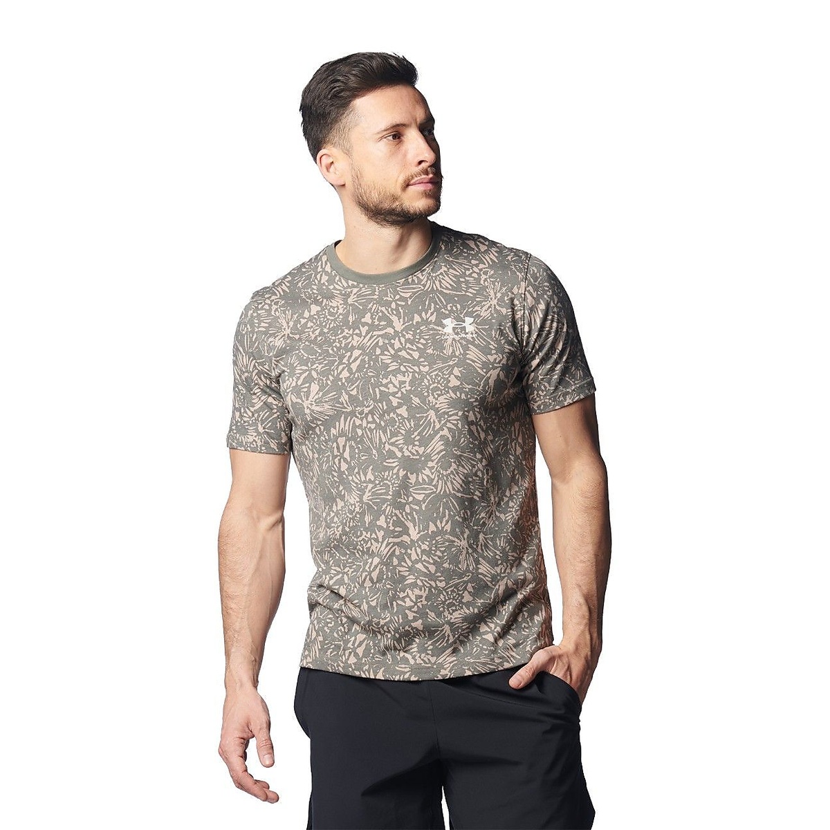 UA CHARGED COTTON SHORT SLEEVE PRINTED