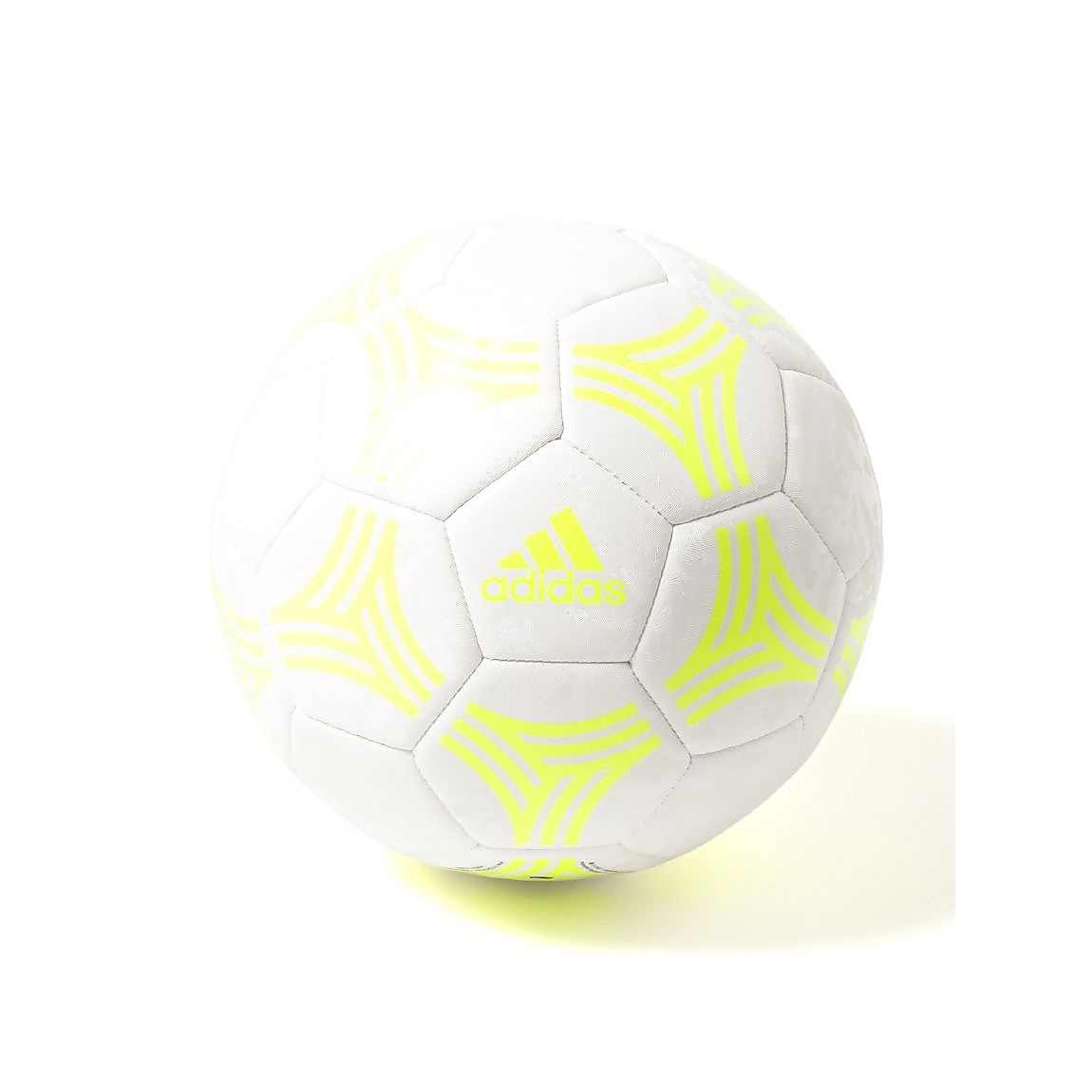 タンゴ　リフティングボール　白色