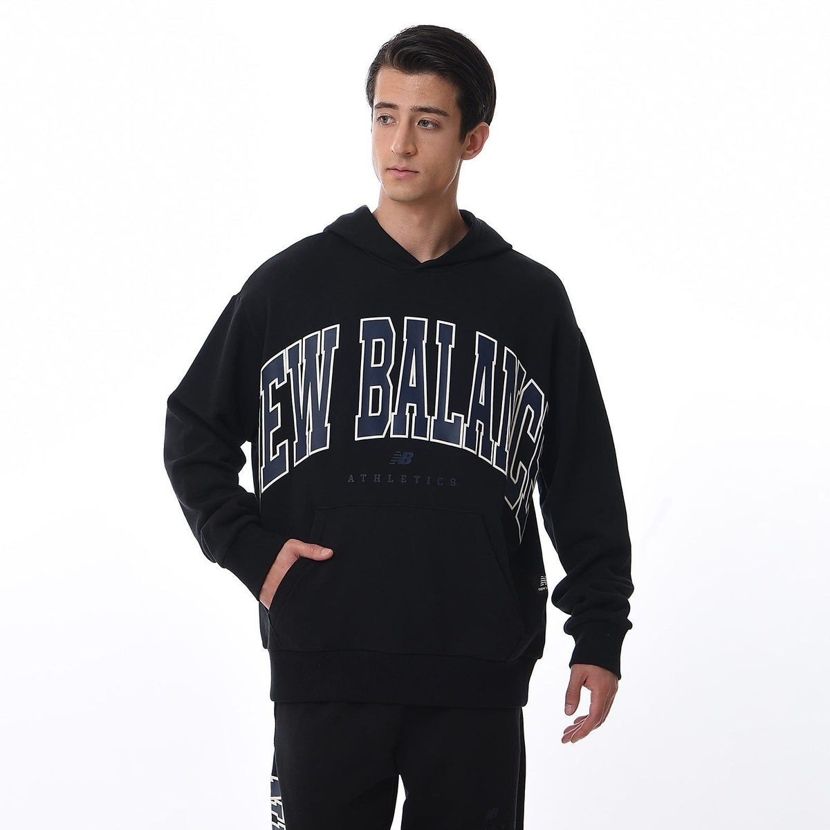 NB ATHLETICS WARPED クラシックス スウェットフーディー