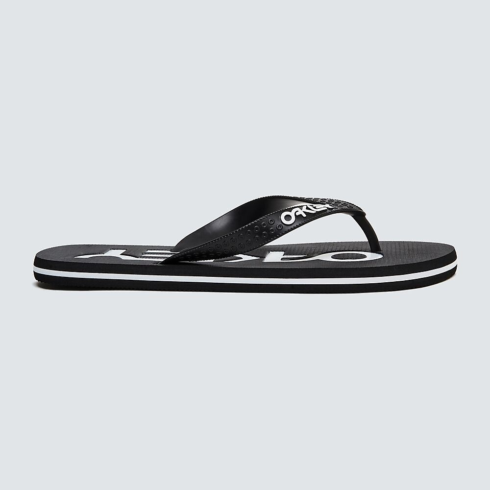 COLLEGE FLIP FLOP