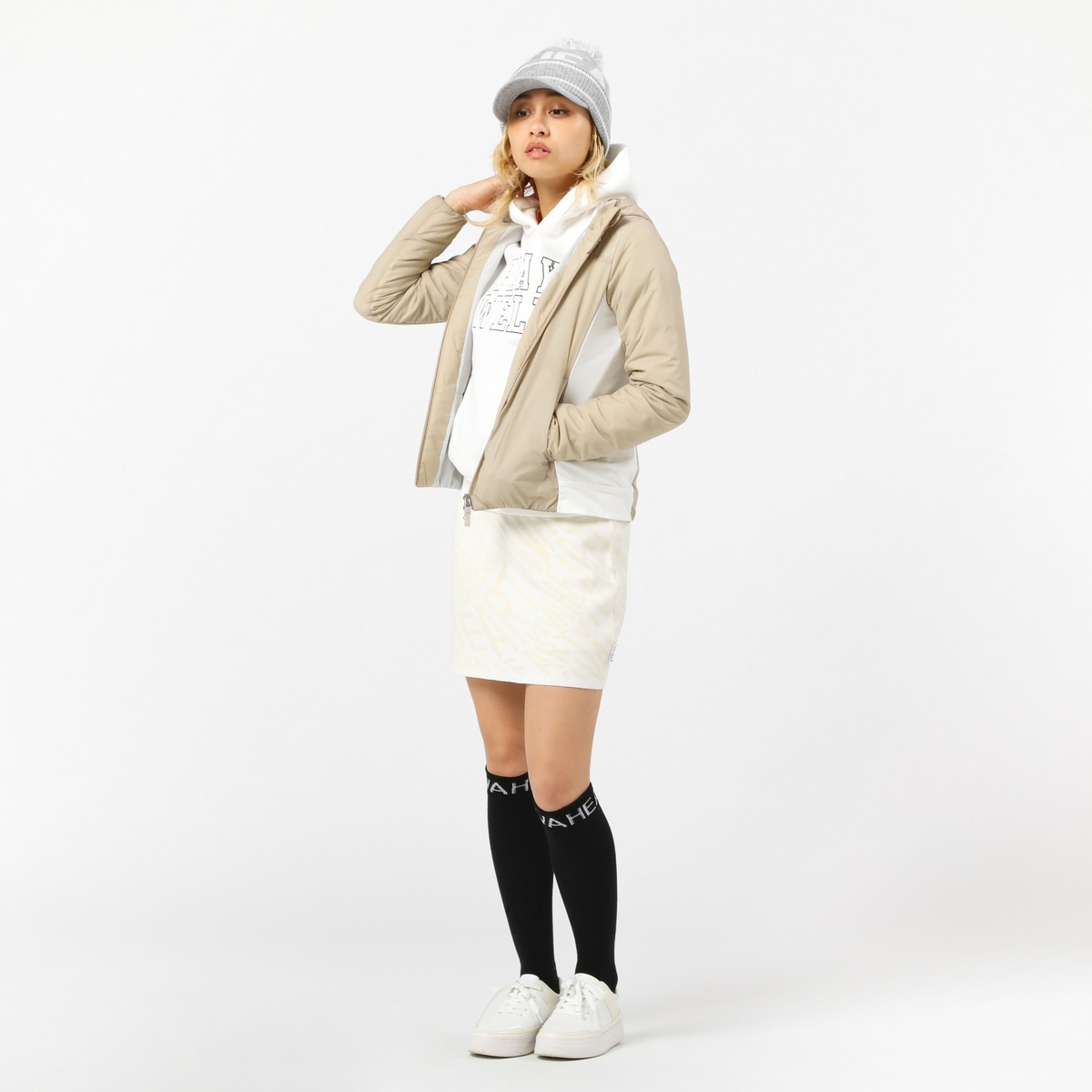 ビバハート　レディース　ハッスイナカワタフードブルゾン