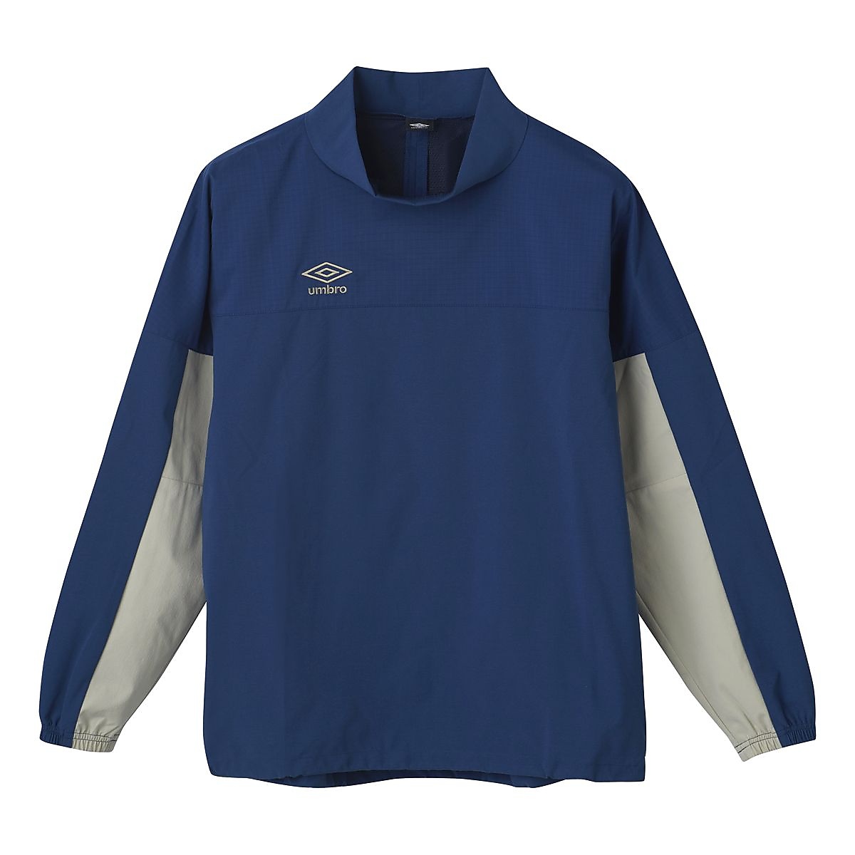 【THE THIRD by UMBRO】ラインドクロストップ