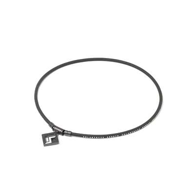 ブラックチタン×ホワイト