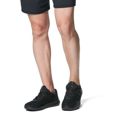Black / Black / Black