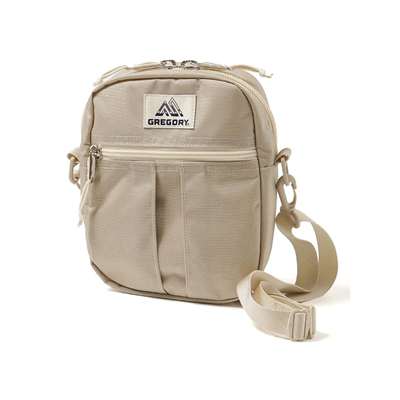 サンドベージュ