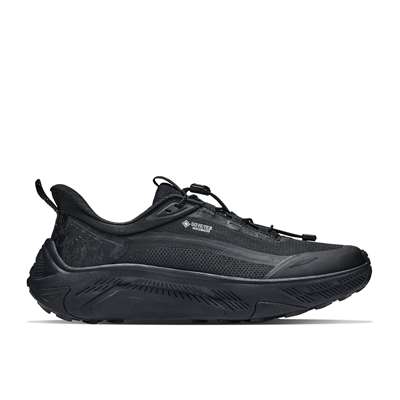 BLACK / BLACK