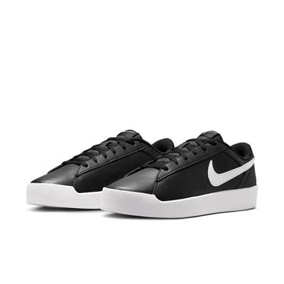BLACK/WHITE