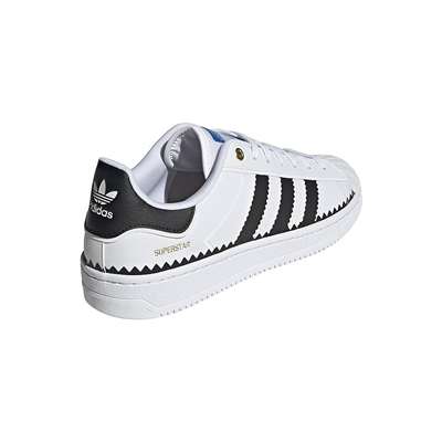 フットウェアホワイト/コアブラック/ブルーバード