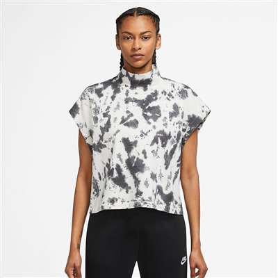 ブラック/(ホワイト)