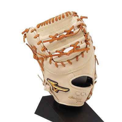 ブロンド×コルク 左投げ