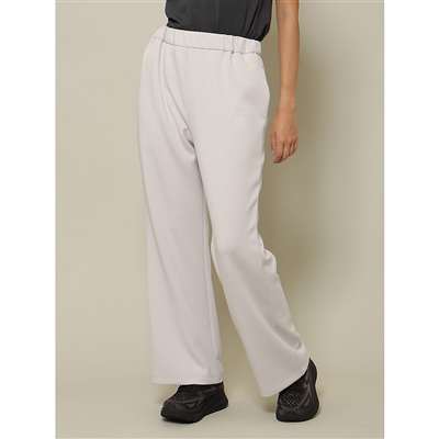 ライトベージュ