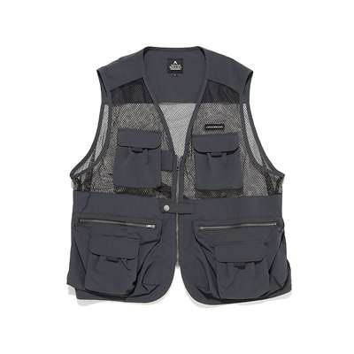 チャコールグレー