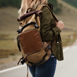 アウトドアカジュアルバッグ