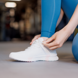 スポーツカジュアルシューズ