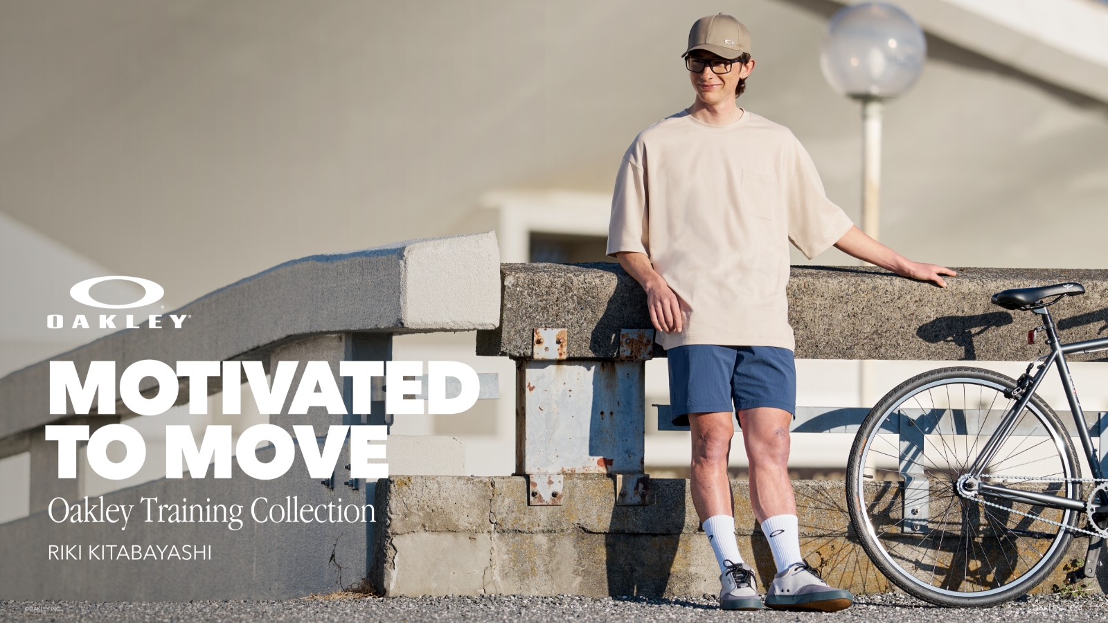 【OAKLEY(オークリー)】MOTIVATED TO MOVE